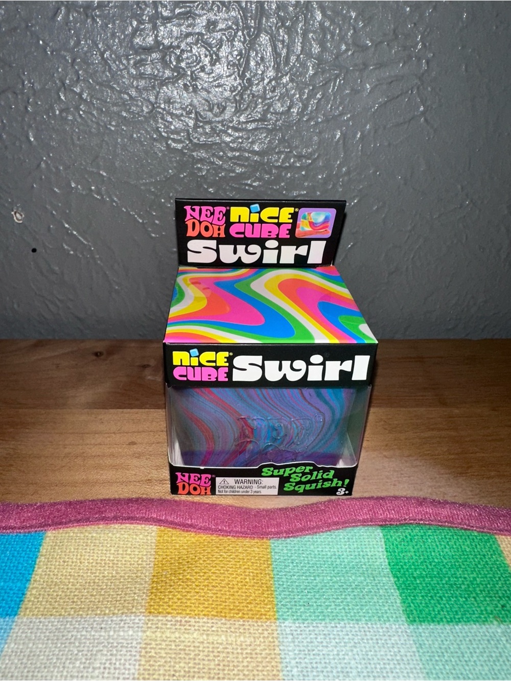 NeeDoh Swirl Super Solid Squish - multi color
